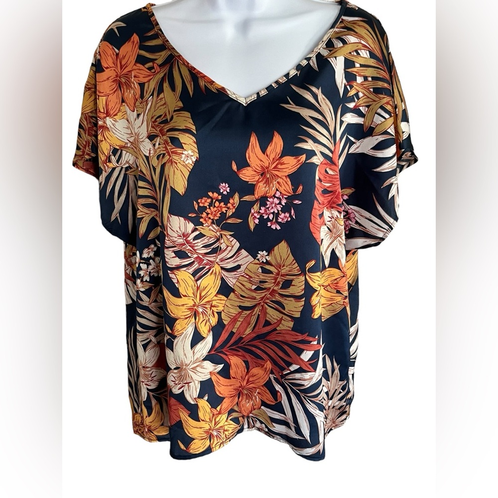 Emery Rose Floral Print Blouse | Size: Large